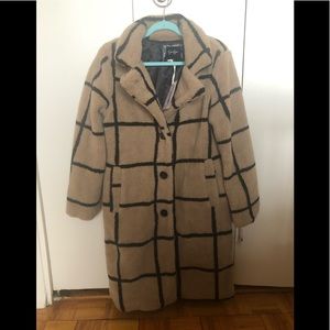 Jessica Simpson black and beige Sherpa overcoat